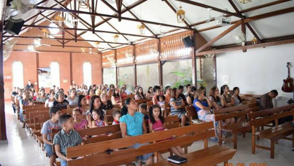 Ceia Mundial da Igreja Cristã Maranata: Participação das igrejas do Brasil - Parte I - galerias/4553/thumbs/033icmbomsucesso-saomateuses.jpg