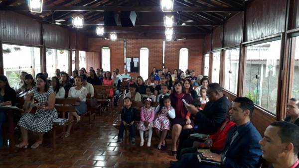 Ceia Mundial da Igreja Cristã Maranata: Participação das igrejas do Brasil - Parte I - galerias/4553/thumbs/095bairroindustrial-joãomonlevade-mg.jpg