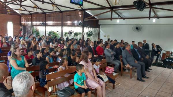 Ceia Mundial da Igreja Cristã Maranata: Participação das igrejas do Brasil - Parte II - galerias/4554/thumbs/277icmlagoadecarapebus-serraes.jpg