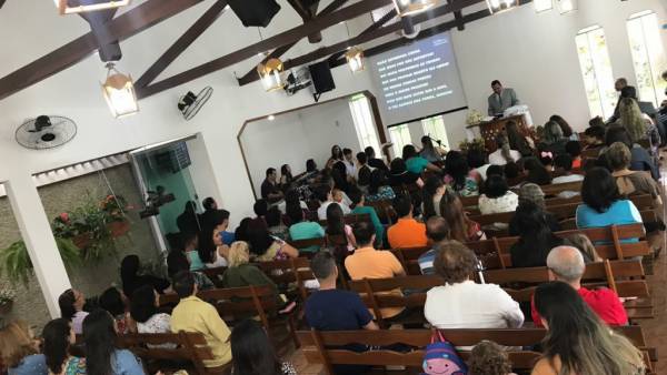 Ceia Mundial da Igreja Cristã Maranata: Participação das igrejas do Brasil - Parte II - galerias/4554/thumbs/347icmbomretiro-ipatinga-mg.jpg