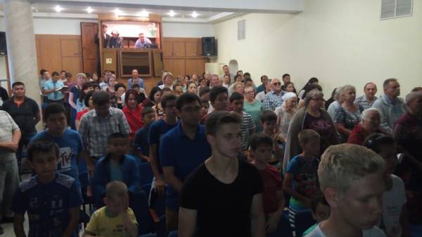 Ceia Mundial da Igreja Cristã Maranata - Participação das igrejas do Exterior - galerias/4555/thumbs/079aktau-cazaquistao79.jpeg