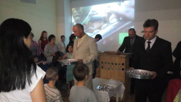 Ceia Mundial da Igreja Cristã Maranata - Participação das igrejas do Exterior - galerias/4555/thumbs/080aktau-cazaquistao80.jpeg