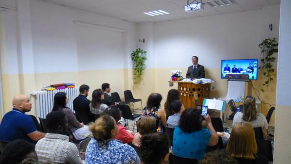 Ceia Mundial da Igreja Cristã Maranata - Participação das igrejas do Exterior - galerias/4555/thumbs/096icmturim-italia96.jpg