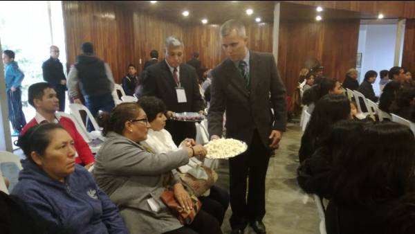 Ceia Mundial da Igreja Cristã Maranata - Participação das igrejas do Exterior - galerias/4555/thumbs/139icmlima-peru.jpeg