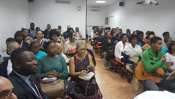 Ceia Mundial da Igreja Cristã Maranata - Participação das igrejas do Exterior - galerias/4555/thumbs/144icmluanda-angola.jpg