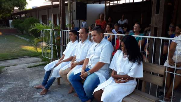 Reunião de Obreiros e Batismo - Feira de Santana (BA) - galerias/4783/thumbs/08batismo.jpeg