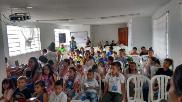 Seminário de março com as classes de crianças a adolescentes no Exterior - galerias/4816/thumbs/03medellin.jpeg