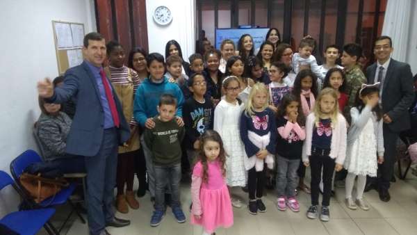 Seminário de março com as classes de crianças a adolescentes no Exterior - galerias/4816/thumbs/21olhaoportugal.jpeg