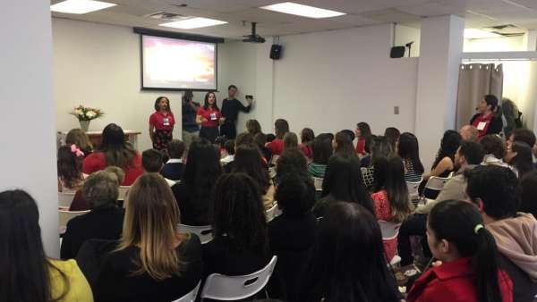 Seminário de março com as classes de crianças a adolescentes no Exterior - galerias/4816/thumbs/23toronto.jpeg