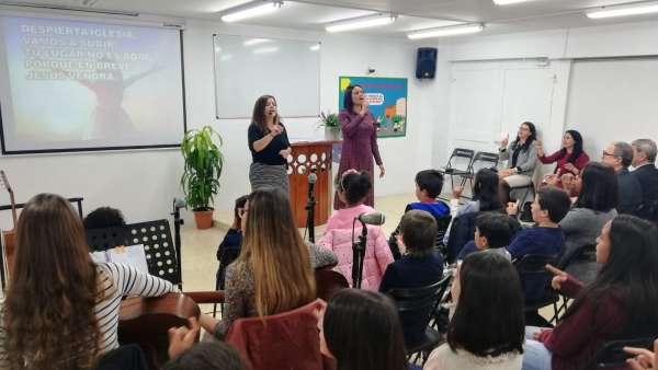 Seminário de março com as classes de crianças a adolescentes no Exterior - galerias/4816/thumbs/43barcelona.jpeg