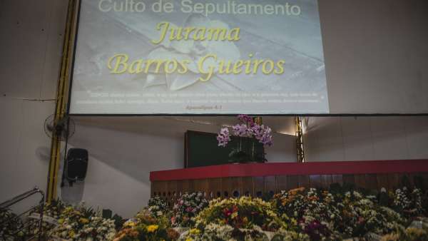 Culto de Passamento da irmã Jurama Barros Gueiros - galerias/4832/thumbs/08.jpg