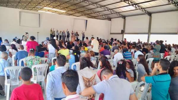 Reunião de Polo e Batismo no Maanaim de Guanambi - BA - galerias/4874/thumbs/01guanambi.jpeg