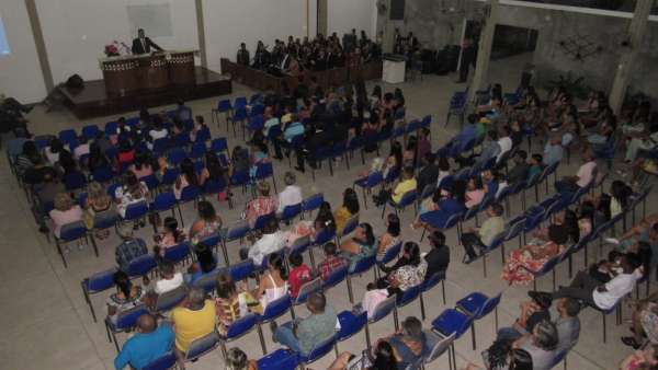 Programações especiais com as Igrejas Cristã Maranata de Pinheiros, ES - galerias/4877/thumbs/05pinheirosculto.jpeg