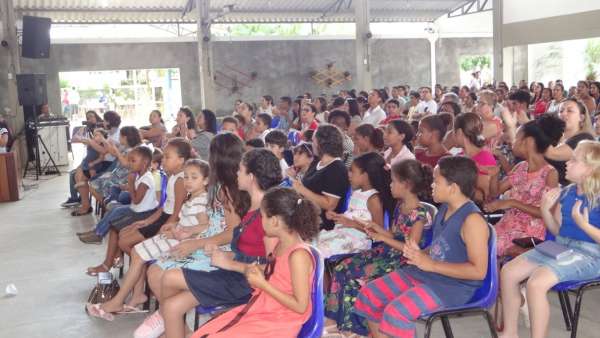 Programações especiais com as Igrejas Cristã Maranata de Pinheiros, ES - galerias/4877/thumbs/09pinheirosculto.jpeg