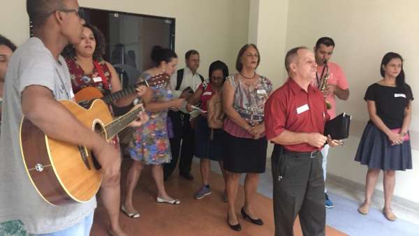 Trabalho de Musicoterapia da Igreja Cristã Maranata em Vila Velha, ES - galerias/4882/thumbs/04musicoterapiavilavelha.jpeg
