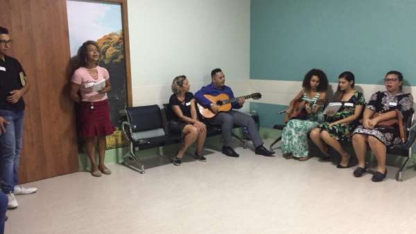 Trabalho de Musicoterapia da Igreja Cristã Maranata em Vila Velha, ES - galerias/4882/thumbs/09musicoterapiavilavelha.jpeg