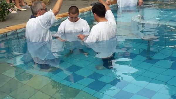 Batismos da Igreja Cristã Maranata - Maio 2019 - galerias/4886/thumbs/19ijui.jpeg