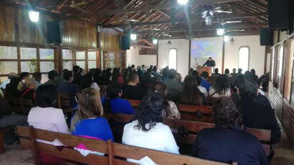 Seminário e EBD em Santa Cruz de la Sierra, Bolívia - galerias/4909/thumbs/06.jpeg