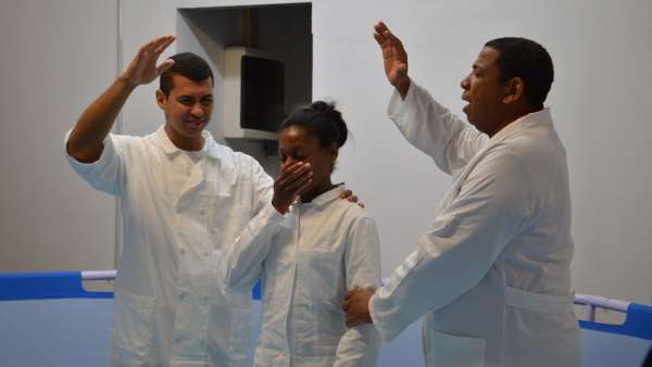 Culto de Batismo em Roma, Itália - galerias/4922/thumbs/07.jpeg