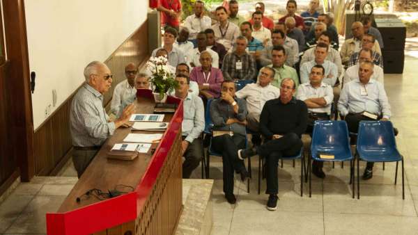 Seminário no Maanaim de Governador Valadares, Minas Gerais - galerias/4944/thumbs/09.jpg
