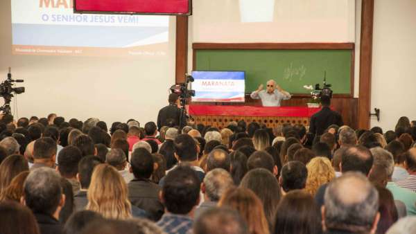 Seminário no Maanaim de Governador Valadares, Minas Gerais - galerias/4944/thumbs/12.jpg