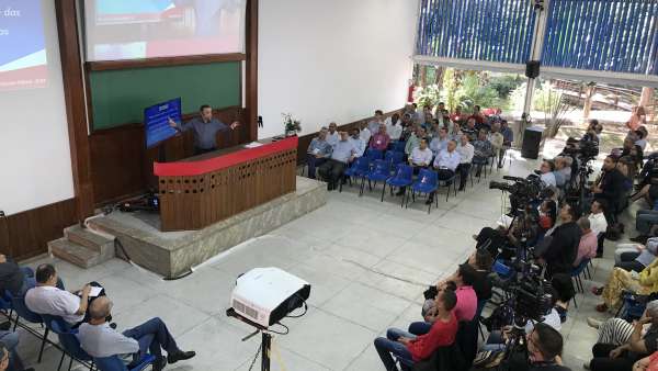 Seminário no Maanaim de Governador Valadares, Minas Gerais - galerias/4944/thumbs/23.JPG