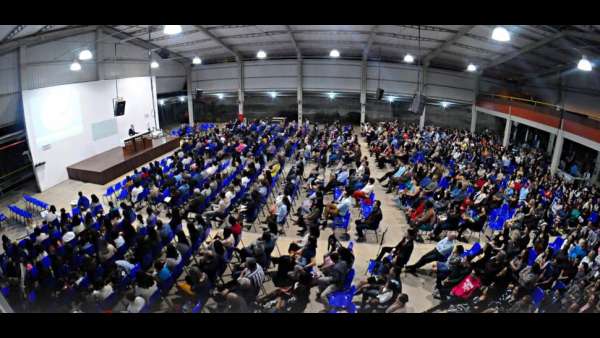 Culto de glorificação pelos 40 anos da ICM em Cachoeiro, ES - galerias/4949/thumbs/01.jpeg