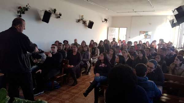 Seminário de surdos, surdo-cegos e intérpretes em Itaquera, SP - galerias/4950/thumbs/08.jpeg