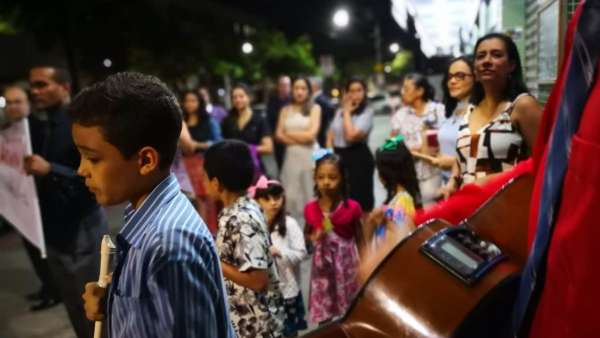 Evangelização com participação da Orquestra Infantil - Jardim Camburi, Vitória - galerias/4952/thumbs/02.jpeg