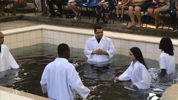 Batismos - julho 2019 - galerias/4964/thumbs/21-governadorvaladares4.jpg