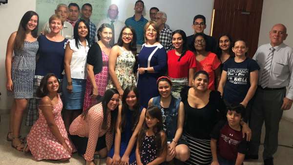Assistência da Igreja Cristã Maranata na República Dominicana - galerias/4983/thumbs/07.jpeg