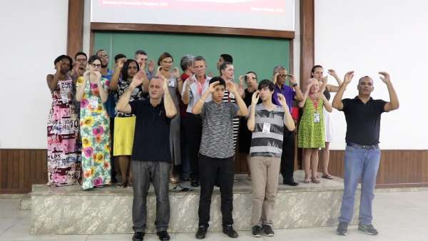 Seminário de Libras em Governador Valadares e Oficina de Libras em Queimados, RJ - galerias/5030/thumbs/08.jpeg