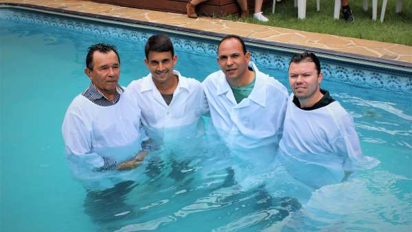 Batismos - Dezembro de 2019 - galerias/5038/thumbs/054-jardim-mariliza-e-vila-rezende-em-goiânia-08-1.JPG