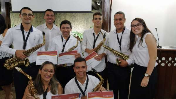 Formaturas Projeto Aprendiz e Oficinas de Libras 2019 - galerias/5040/thumbs/27.jpg