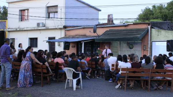 Trabalho Evangelístico no Uruguai - galerias/5044/thumbs/06.JPG