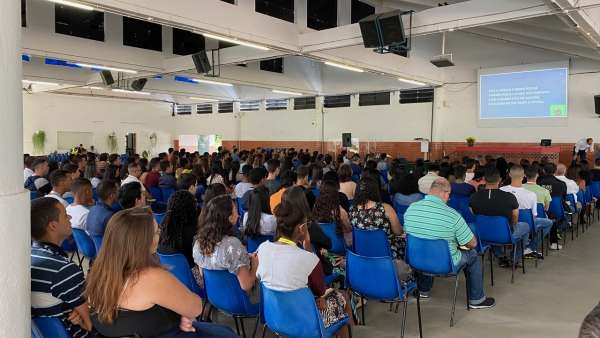 Seminário de Jovens sobre Ciência e Fé - galerias/5053/thumbs/12.jpg