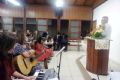 Evangelização de CIA na Igreja do QNE em Taguatinga Norte/DF. - galerias/579/thumbs/thumb_1390932_477074662411473_1224833178_o.jpg