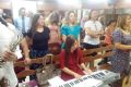 Evangelização de CIA na Igreja do QNE em Taguatinga Norte/DF. - galerias/579/thumbs/thumb_1399892_477105555741717_1855028575_o.jpg