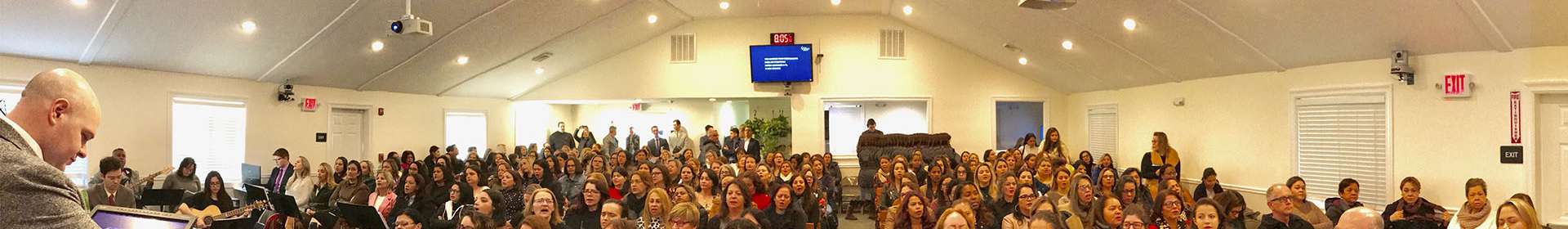 Massachusetts, EUA: Minisseminário reúne trezentas senhoras